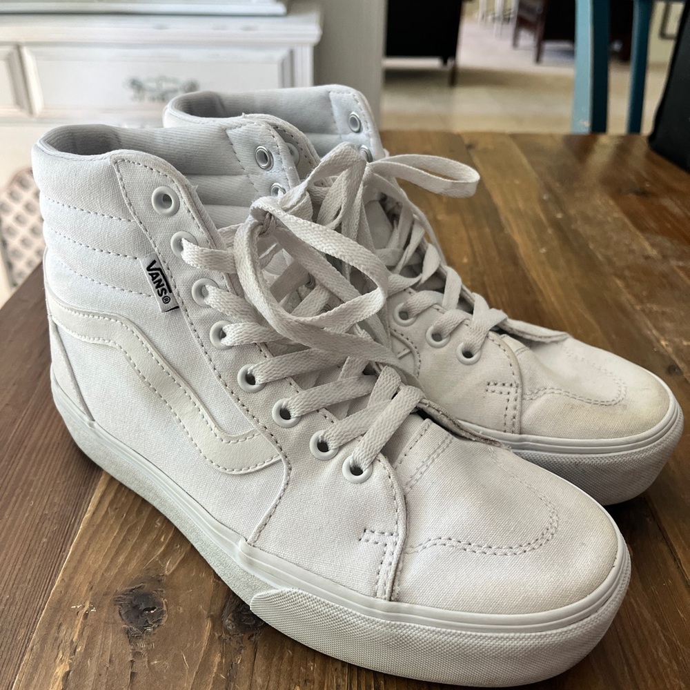Vans Classic White Canvas High-Tops